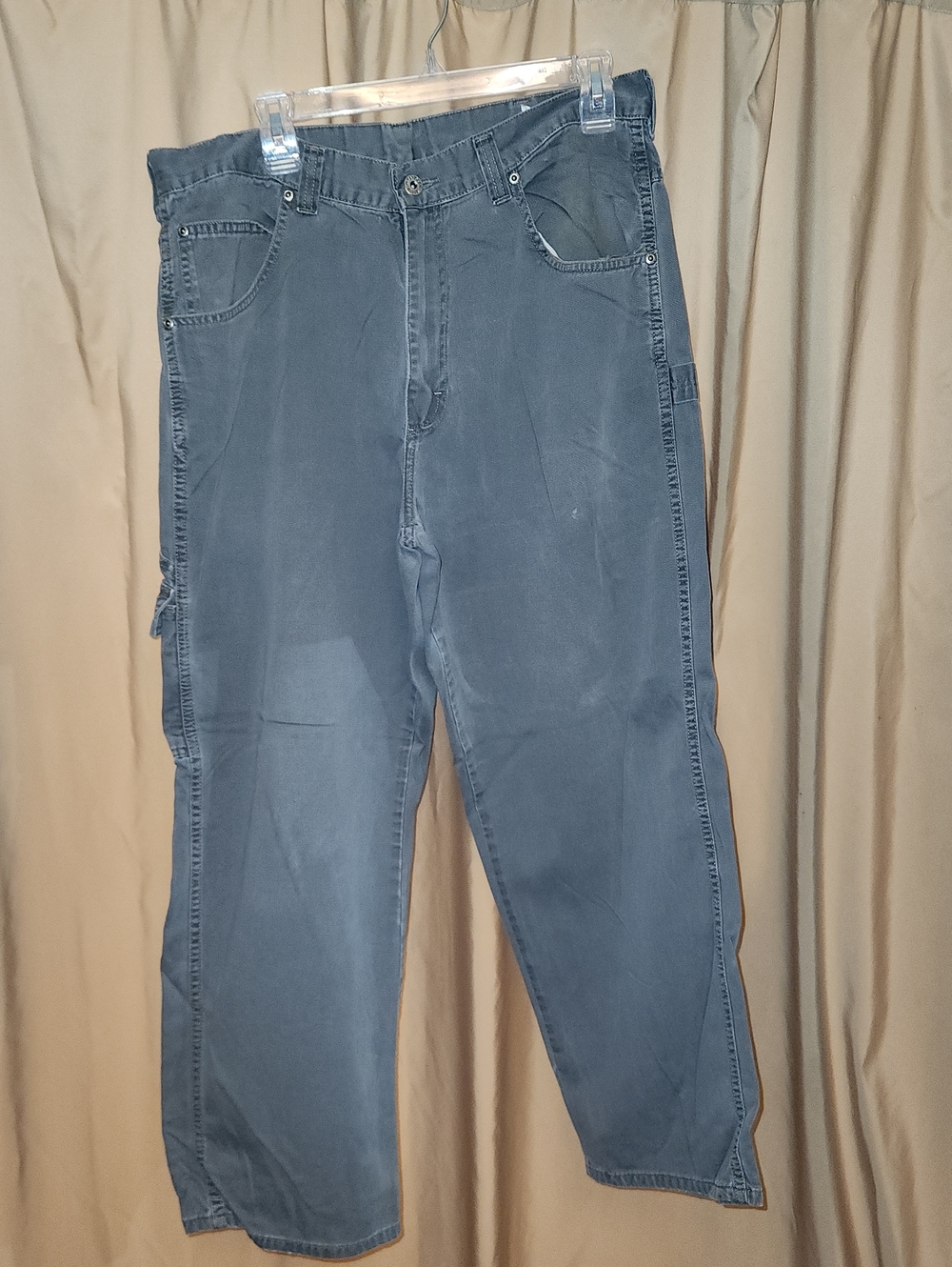 WRG Jean Co by Wrangler Men's 6 pocket Gray Jeans. 100% cotton. Size 34 x 28.